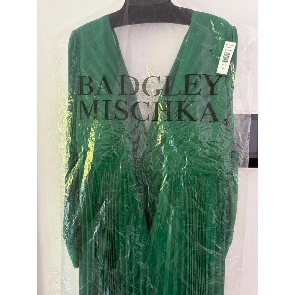 Badgley Mischka Pleated Blouson-Sleeve Georgette Gown size 10